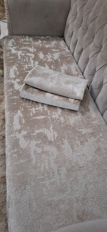 Prekrivači za nameštaj: Plisani flekeri
Dimenzije-80*80;80*150;80*200
Cena 4200 din — 2