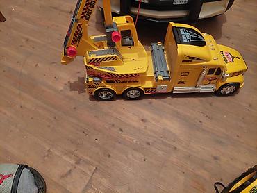 musiqili yeni il oyuncaqları: Uşaq oyuncağı – iri ölçülü sarı kranlı yük maşını (Heavy Duty Crane — 2