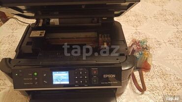 printer rengli: İşlənmiş. TX 650. Normal vəziyətdədir. Tək qara rəngi vermir