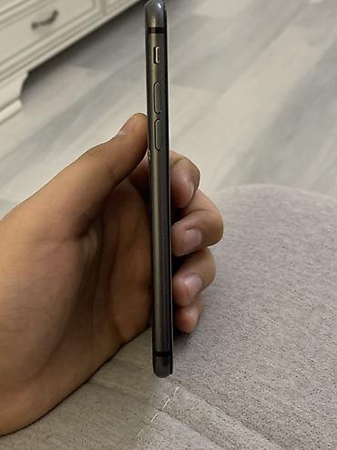 iphone tecili: IPhone 8, 64 GB, Black Titanium — 5