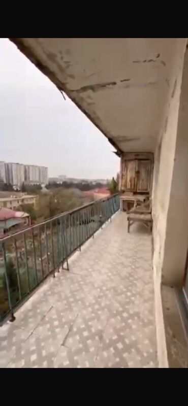 Otaqların uzunmüddətli kirayəsi: 🏡 Bakıxanovda geniş ev satılır Ünvan: Əhmədbəy Ağayev küçəsi 41/45 — 6