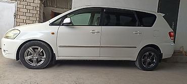 жили: Toyota Ipsum: 2002 г., 2.4 л, Автомат, Бензин, Минивэн — 5