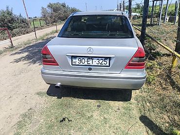 vaz 2107 on şuşə: Mercedes-Benz C-Class (W202) sedan - Kuzov: 4 qapılı sedan, gümüşü — 5