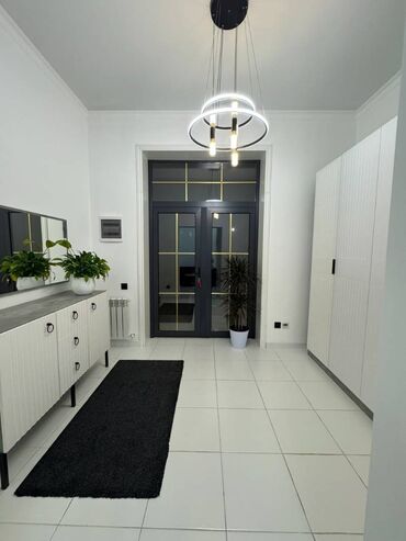 долгосрочная аренда домов ош: Дом, 230 м², 5 комнат, Агентство недвижимости, Евроремонт