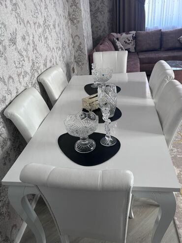 Masa və oturacaq dəstləri: Qonaq otağı üçün, İşlənmiş, Kvadrat masa, 6 stul