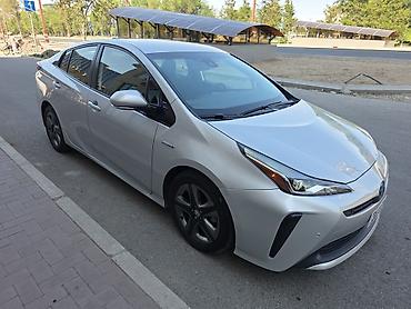 byd e2 2024: Toyota Prius: 2019 г., 1.8 л, Вариатор, Гибрид, Лифтбек — 7