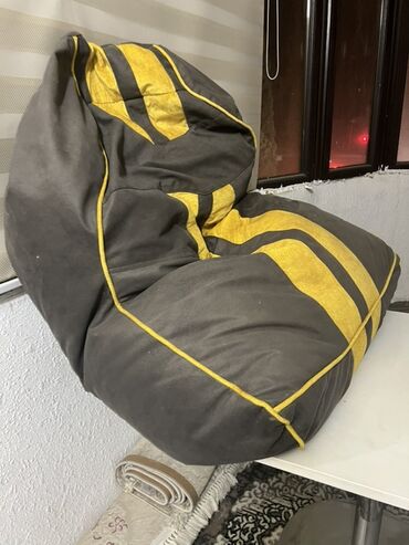 Ev üçün digər mallar: Qonaq otağı üçün, Stul