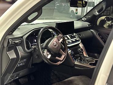 alba: Toyota Land Cruiser: 2022 г., 0.5 л, Автомат, Бензин, Внедорожник — 6