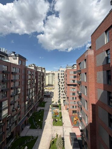 азат курулуш 6 мкр: 3 комнаты, 112 м², Элитка, 4 этаж, ПСО (под самоотделку)