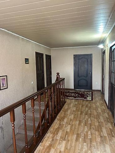 Продажа коттеджей и домов: Дом 2 этажа, площадь 206 м², участок 5 соток. Локация: Токолдош, ул — 12