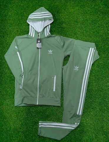 Gornji i donji deo: Zenske trenerke S,M,L,XL,XXL,3XL velicine za samo 3600 din
pb — 8