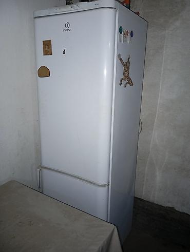 indesit: НЕ РАБОЧИЙ 
Холодильник Indesit с нижней морозильной камерой — 2