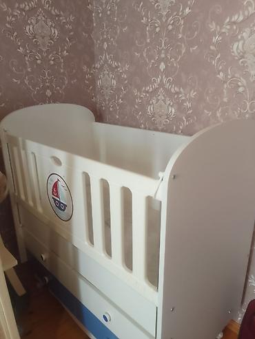 marina baby: Oğlan və qız üçün, İşlənmiş, Dördbucaq, Beşik, Dəstsiz, Matras ilə, Yellənmə mexanizmsiz — 1