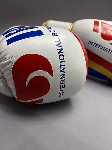boxing: Боксерские перчатки IBA (International Boxing Association) 2026 ( кожа — 4