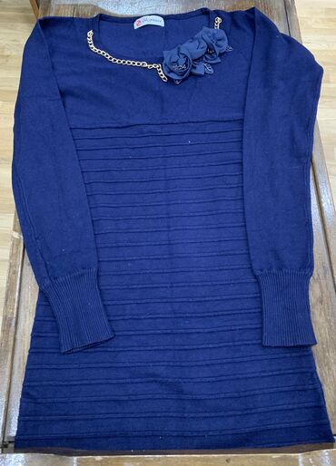 Другие детские вещи: Очень много вещей . листаем. Продаю вещи на 42-44 размер и на — 7