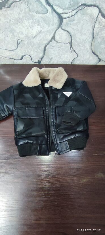 детская куртка на 2 3 года: Продаю куртку на мальчика 3 года. Китай. состояние новой, одевали пару