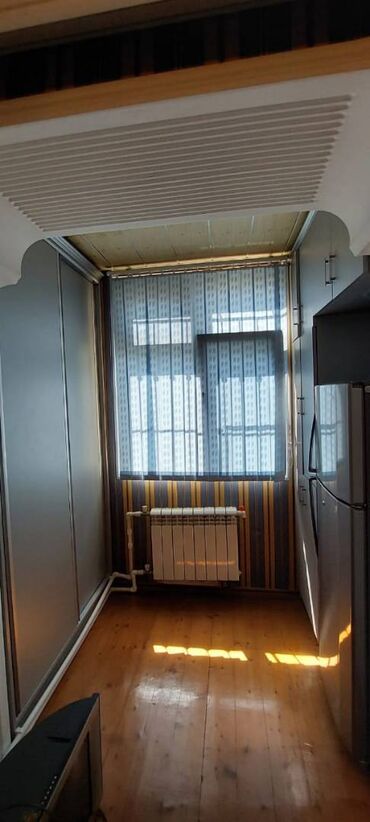 Uzunmüddətli kirayə mənzillər: Akim Abbasov kucesində bir otaqlı mənzil kirayə verilir. Tri Karonanan — 16