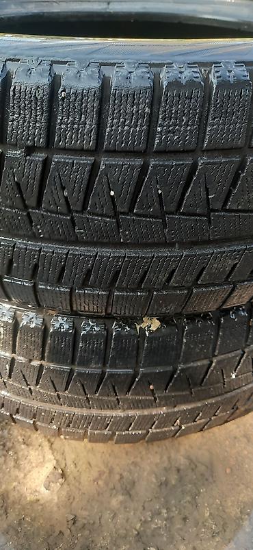 2 8: Зимние шины Bridgestone Blizzak, размер 215/45 R17. Основные — 3