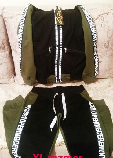 idman desdi: İdman geyim dəstləri. orijinal mallardı.
M-L-XL var