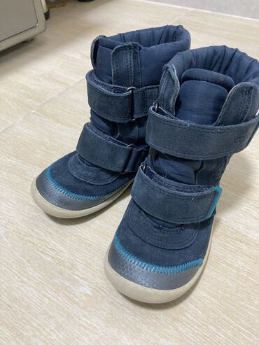 детская обувь ecco: Детские сапоги Ecco 
Размер 26 
Деми
Состояние отличное