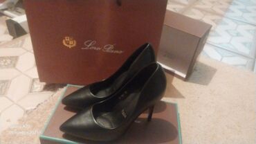 брендовая мужская одежда бишкек: Туфли хорошего качества. размер 35. цена 1500