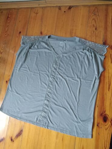 Ev geyimləri, pijamalar: 50 razmer boyukbeden paltarlar biri 5manat — 13