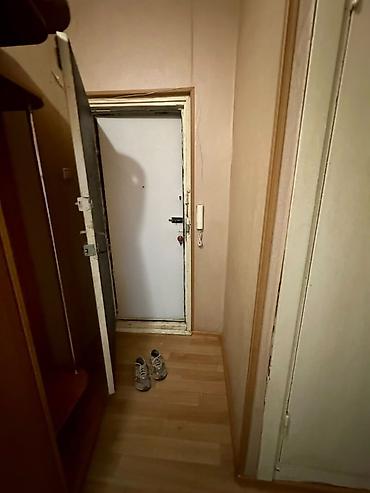 микрорайоне: 1 комната, Риэлтор, Только девушкам, от 1 года, С мебелью полностью — 2