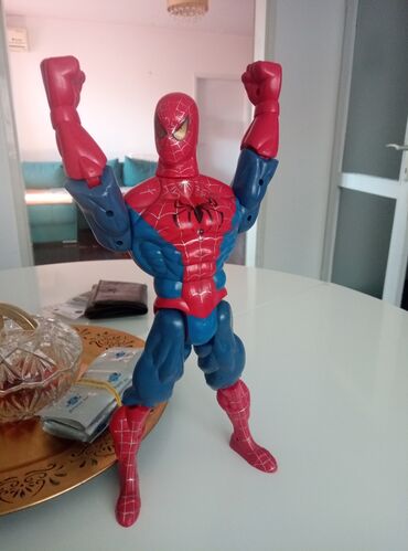 spiderman lutka: SPIDERMAN, 30cm. Slanje postom ili licno, (Bg, Vidikovac kod pijace)