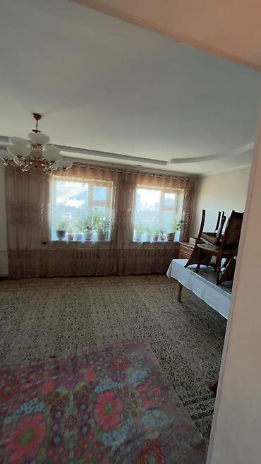 Продажа коттеджей и домов: Срочно продаётся дом! Локация: Ак-Босого Площадь участка: 4,5 сотки — 8