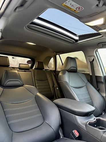 Toyota: Toyota RAV4: 2022 г., 2.5 л, Автомат, Гибрид, Кроссовер — 12