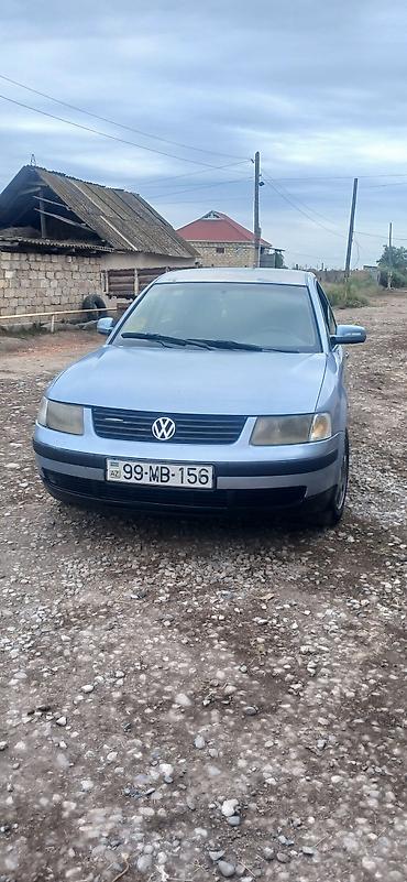işlemiş tekerler: Volkswagen Passat: 1.8 l | Sedan — 1