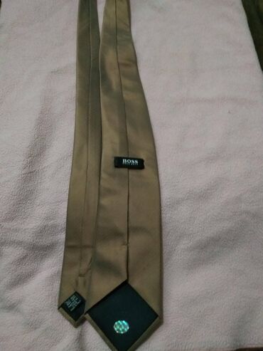 Košulje: Kravata 
Hugu Boss — 2