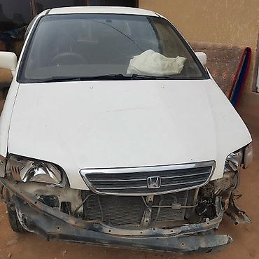 Другие детали кузова: Разбор Хонда Одиссей аварийная год 98 матор каропка жакшы салон таза — 3
