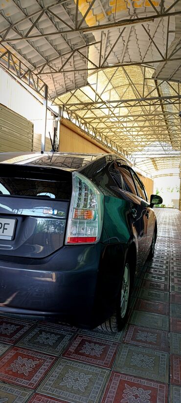 Toyota: Toyota Prius: 2011 г., 1.8 л, Автомат, Бензин, Хэтчбэк — 4