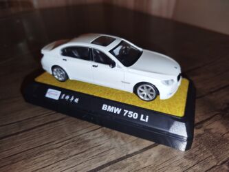 Avtomobil modelləri: BMW в хорошем состоянии моделька! — 4