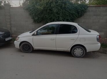 марк 2 авто: Toyota Platz: 2002 г., 1 л, Автомат, Бензин, Седан