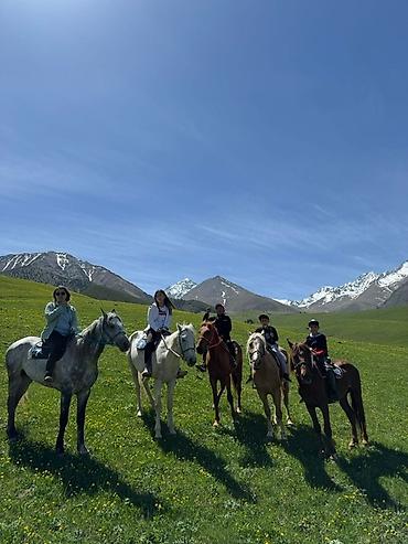 Спорт и отдых: Конные прогулки по живописным горам Чункурчак и в Арашане фото видео — 6