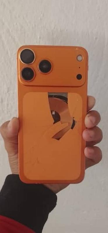 the one: IPhone Xs Max, Б/у, 256 ГБ, Оранжевый, 100 % — 4