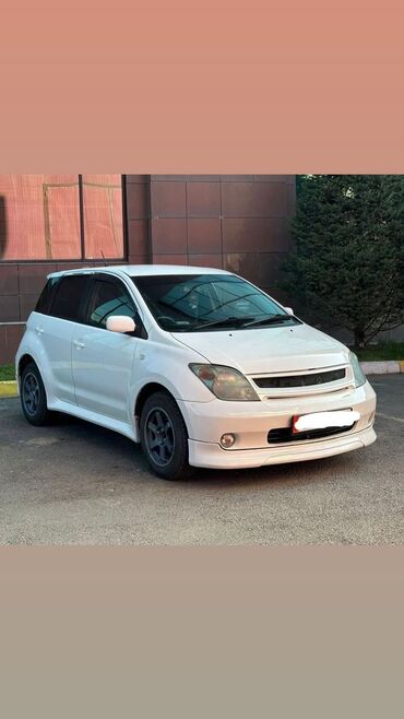 приус 2004: Toyota ist: 2004 г., 1.3 л, Автомат, Бензин, Хэтчбэк