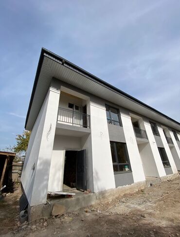 продается дом джалал абад благо: Таунхаус, 110 кв. м, 5 бөлмө, Риелтор, ПСО (өз алдынча бүтүрүү)