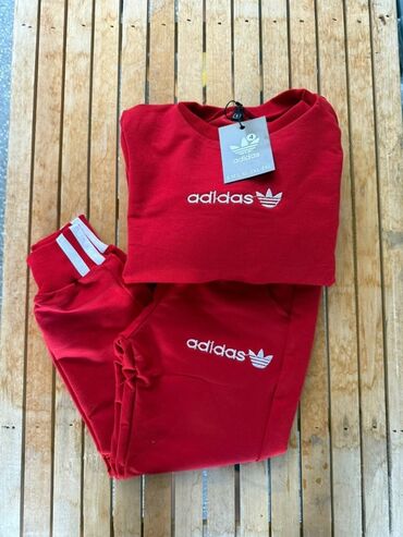 Komplet trenerke: Moderna dečija trenerka od pamuka, idealna za svakodnevne aktivnosti i — 6