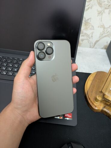 iphone 16 pro max купить бишкек: IPhone 13 Pro Max, Б/у, 256 ГБ, Graphite, Защитное стекло, Чехол, 85 %