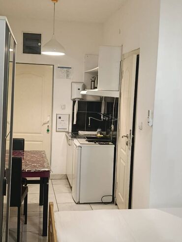 Stan na dan: 1 soba — 19