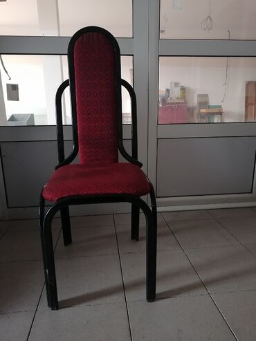 Setovi stolova i stolica: Okrugli kafe/ugostiteljski sto sa metalnom bazom + stolice - Sto — 13