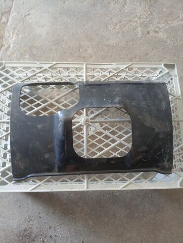 Digər sürət qutusu detalları: Avtomobil ehtiyat hissələri - Şəkillərdə iki detal təqdim olunur. -