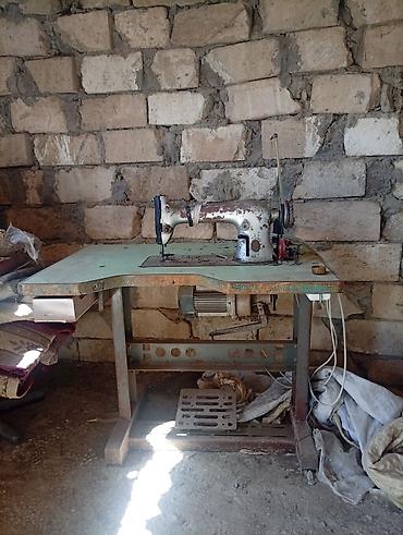 Məişət texnikası: Elektrik mühərrikli tikiş maşını satılır. Maşın sənaye tipli metal — 2