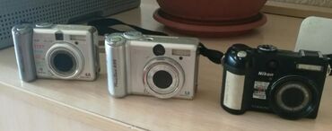 Фотоаппараты: Продаются фотоаппараты: 1. Canon PowerShot A85 + флешка на 1 Gb, цена
