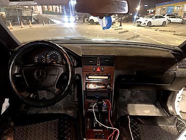 ключами: Mercedes-Benz C-Class: 1997 г., 2 л, Автомат, Бензин, Седан — 9