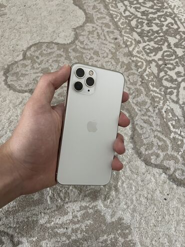 Apple iPhone: IPhone 11 Pro, Б/у, 64 ГБ, Белый, 76 %