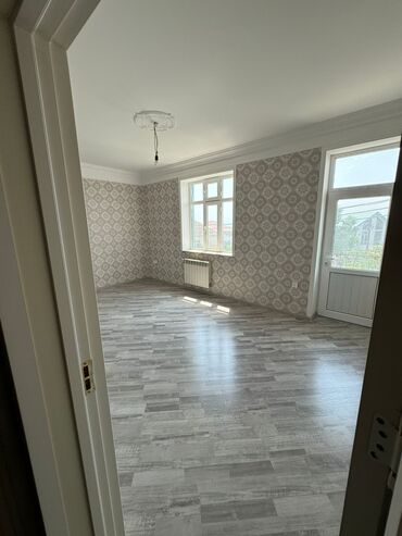 Həyət evləri və villaların satışı: 2 mərtəbəli həyət evi - Geniş işıqlı otaqlar, yüksək tavanlar — 2